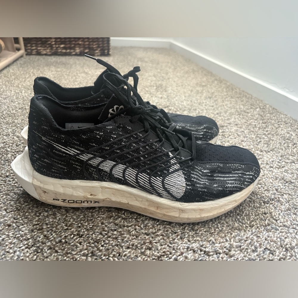 Nike Black and White Athletic Shoes with Knit Upper